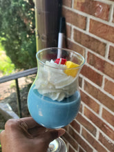 Load image into Gallery viewer, BLUE HAWAIIAN TROPICAL CANDLE